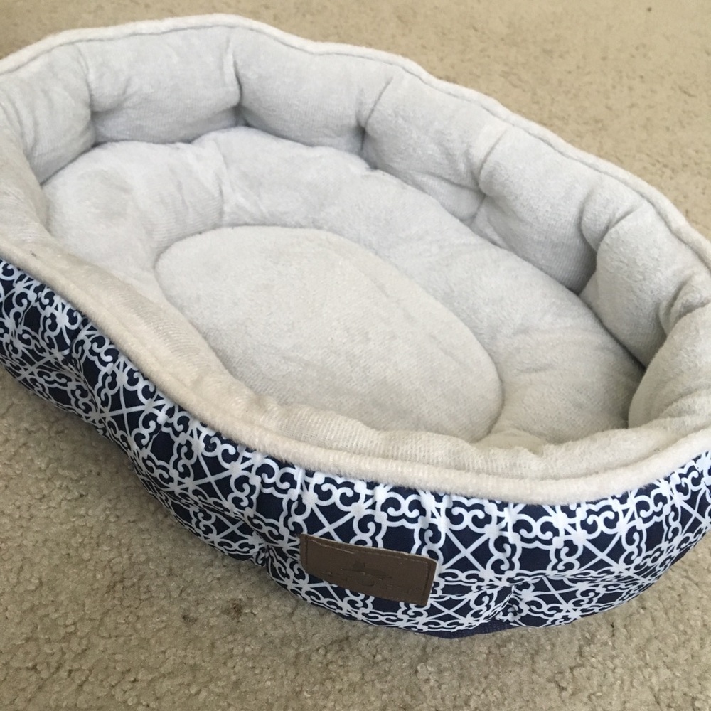 Cat bed